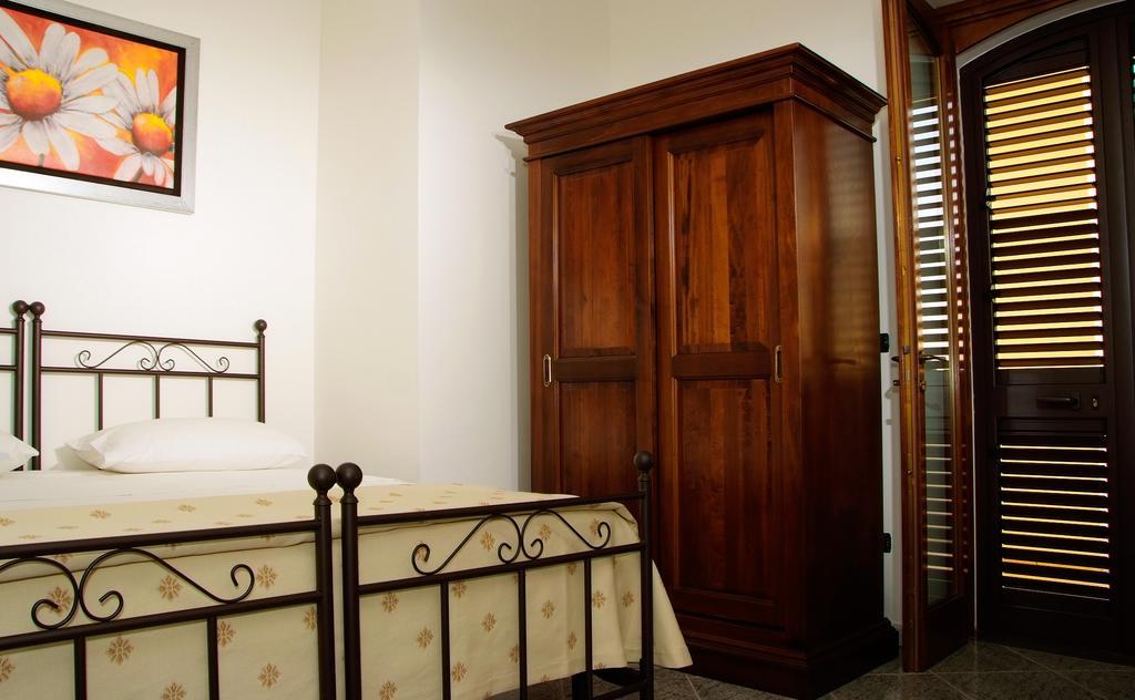 Salento Terra Maris Bed and Breakfast Cocumola Δωμάτιο φωτογραφία